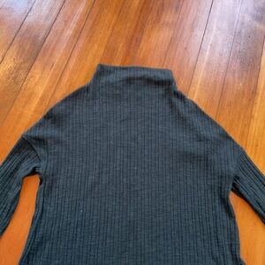 Love Riche Dark Gray Ribbed Sweater